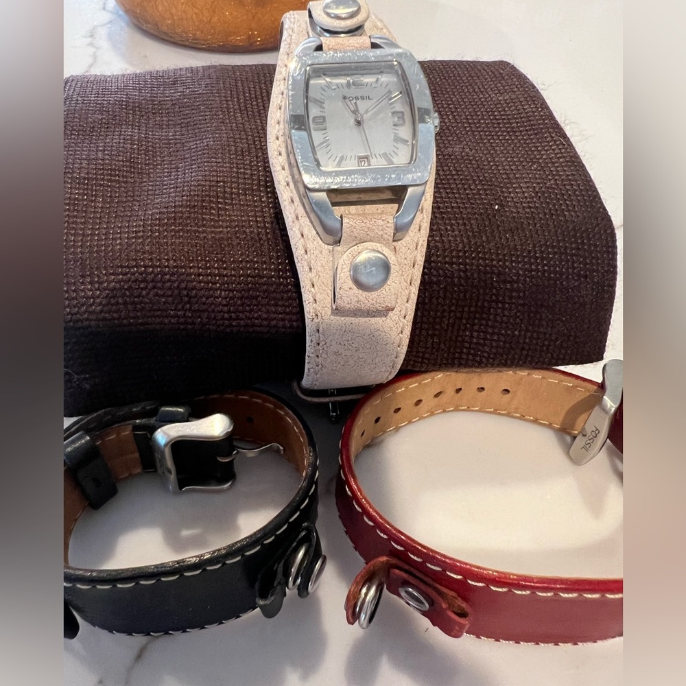 Three banded Fossil watch